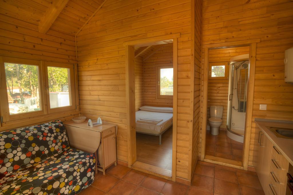 Camping Cachadelos 호텔 산신소 외부 사진